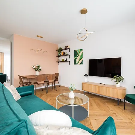 Apartamento Siekierki Malachite By Bookinghost
