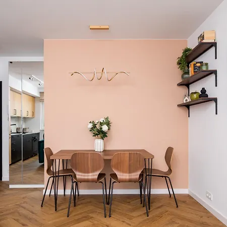 Siekierki Malachite By Bookinghost *