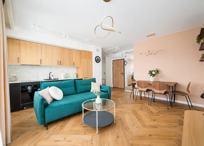 Siekierki Malachite By Bookinghost