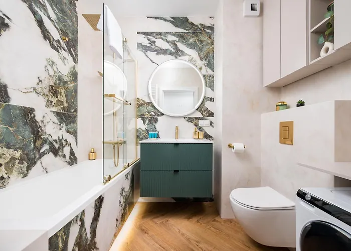 Siekierki Malachite By Bookinghost