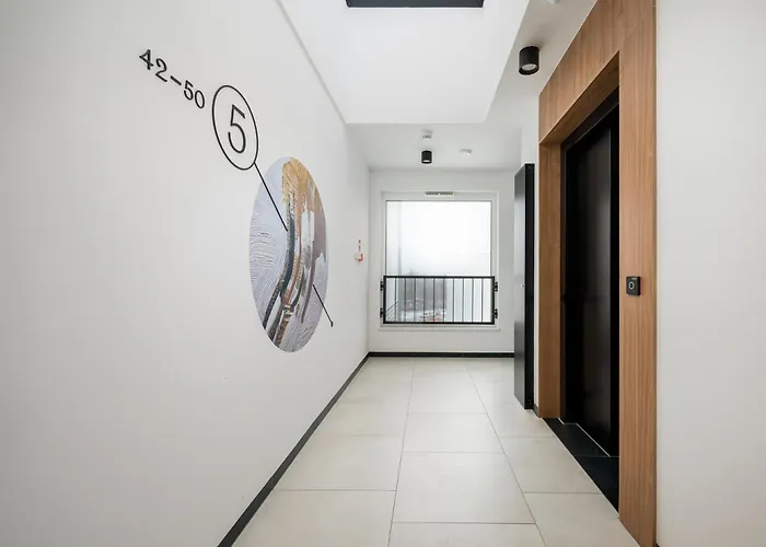 Siekierki Malachite By Bookinghost Apartment Warsaw