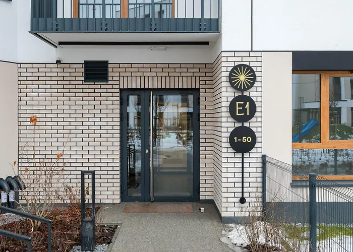 Siekierki Malachite By Bookinghost