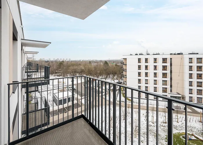 Apartment Siekierki Malachite By Bookinghost Warsaw