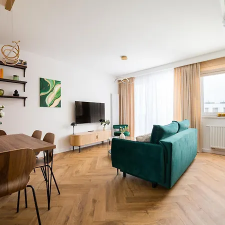 Apartmán Siekierki Malachite By Bookinghost Varšava